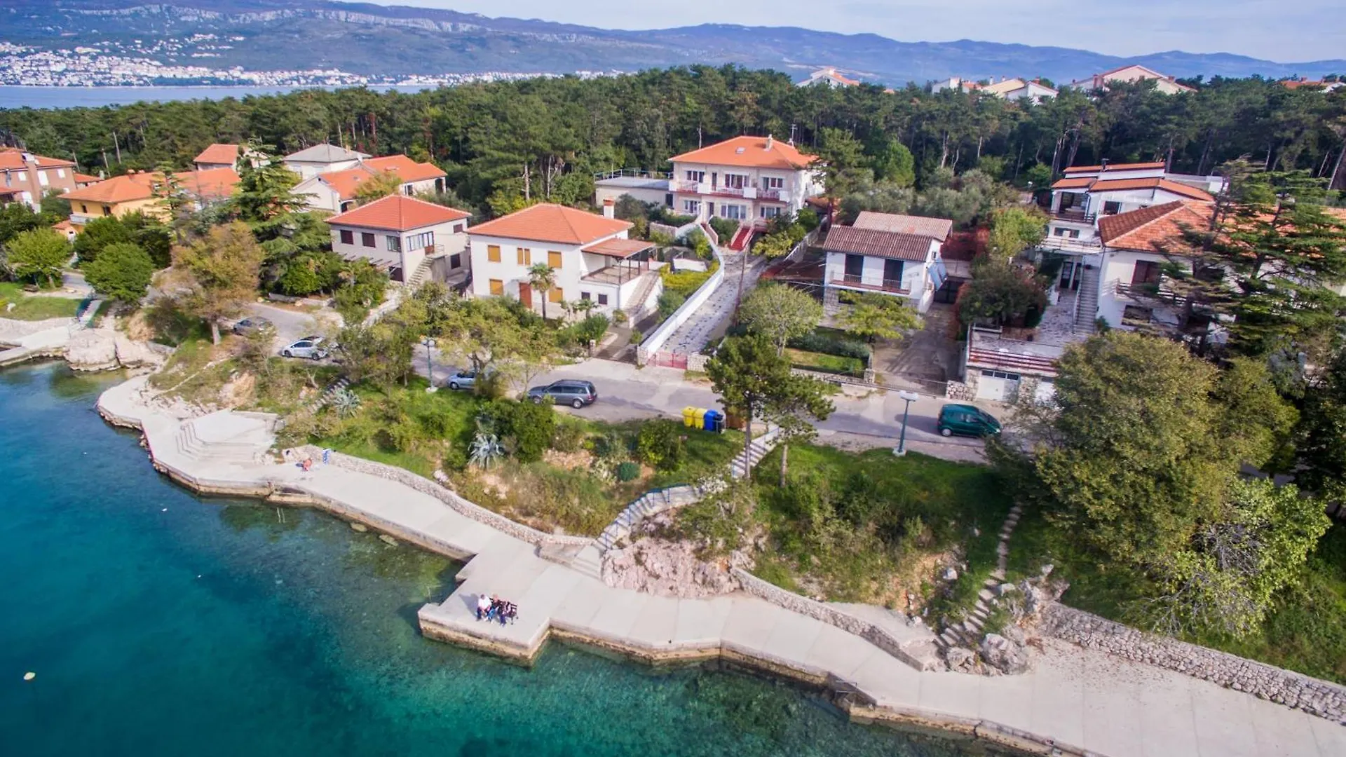 Seafront Apartment With Balcony-50 M From The Sea Silo