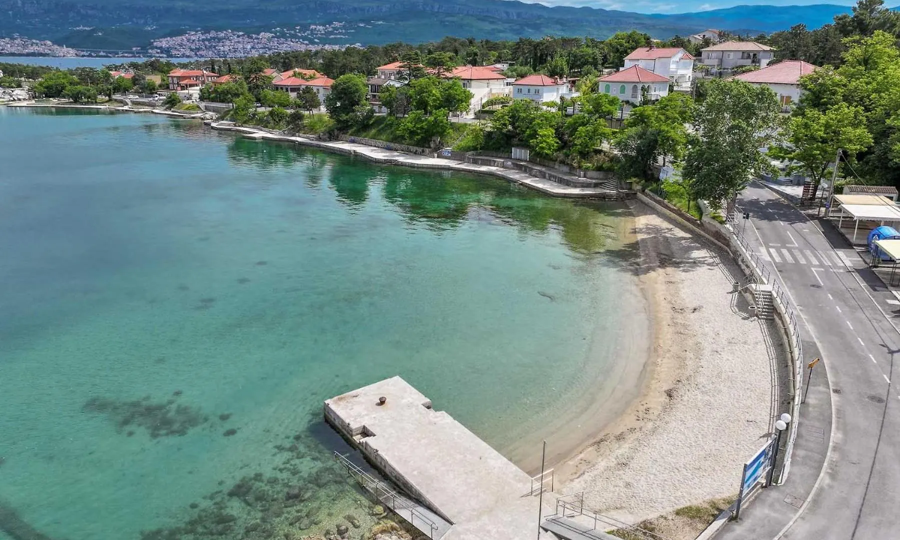 Seafront Apartment With Balcony-50 M From The Sea Silo  Croatia