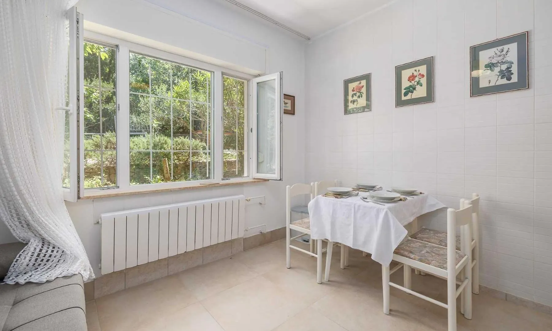 Seafront Apartment With Balcony-50 M From The Sea Silo  0*, Silo (Krk) Croatia